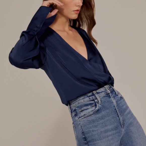 NWT Favorite Daughter The Date Blouse Satin Bodysuit Navy Blue - Picture 4 of 5